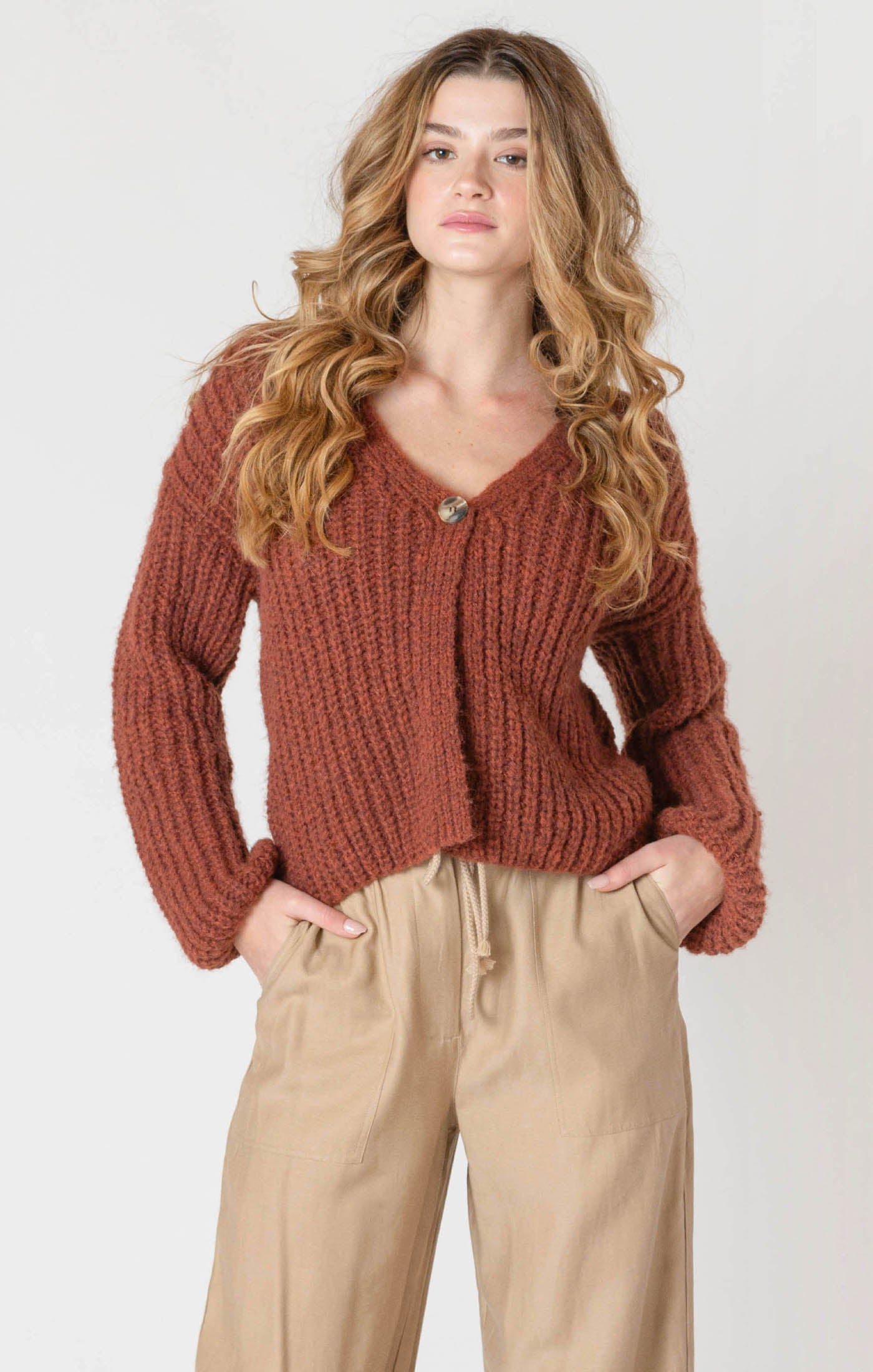 A cozy chunky knit burgundy sweater. 