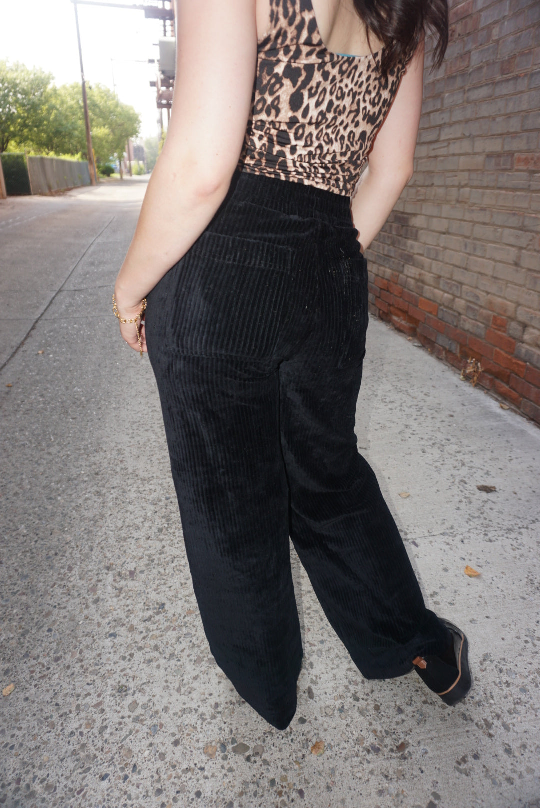 Black high waisted corduroy pants.